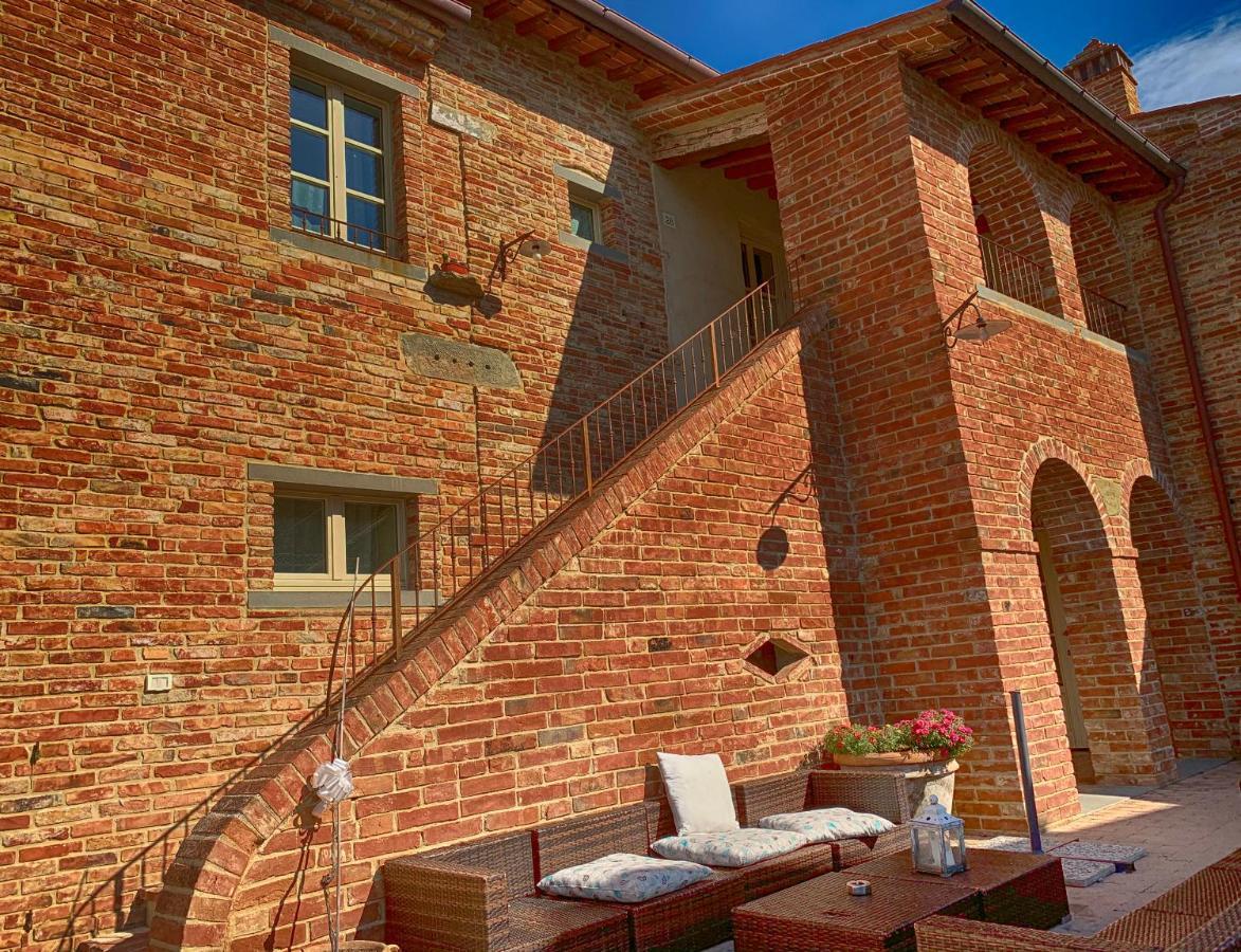 Casale Cardini Guest House Foiano Della Chiana Exterior photo