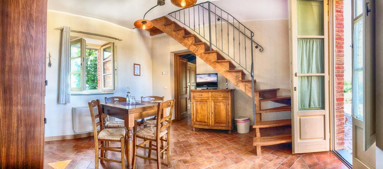 Casale Cardini Guest House Foiano Della Chiana Exterior photo