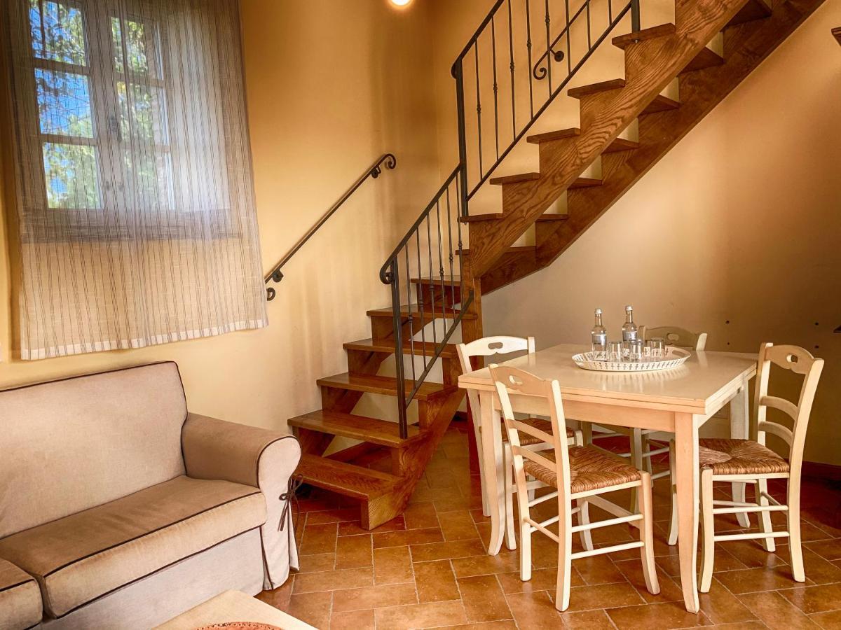 Casale Cardini Guest House Foiano Della Chiana Exterior photo